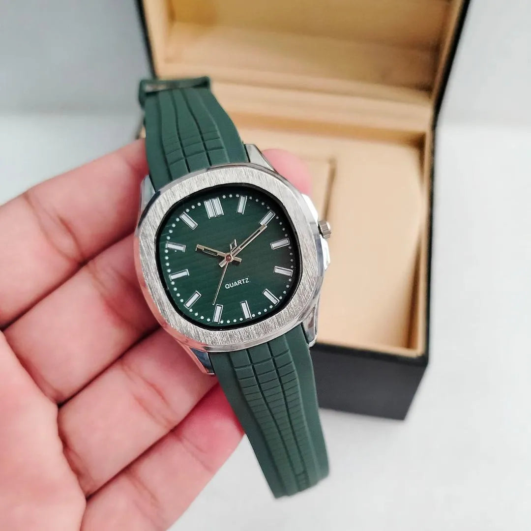 Men's Water Resistant Quartz Watch with Textured Rubber Strap